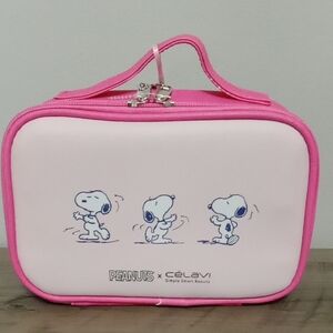 Ce'laVi X Peanuts Snoopy Makeup Blender Set With Case 🩷🩷🩷